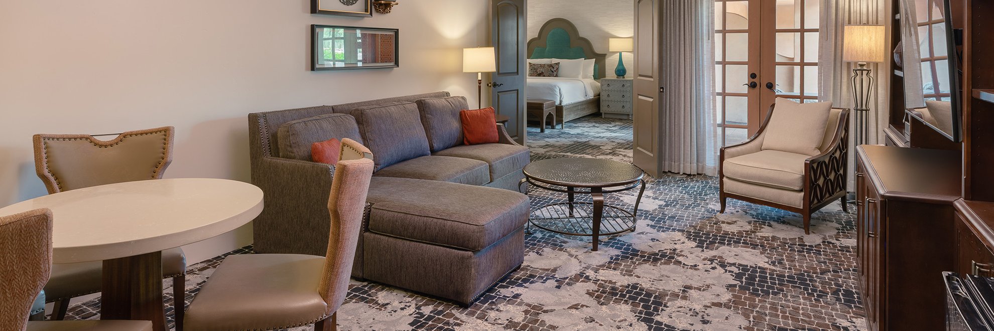 Camelback-Corner-Suite-Living-Room